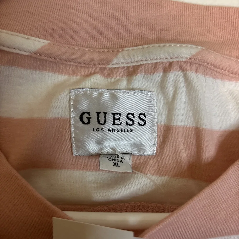 VTG NEW** Guess Los Angeles Mens Pink White Stripe Short‎ Sleeve TShirt Size xL - Picture 2 of 5